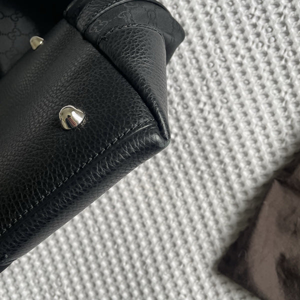 Gucci Weekend Duffle Bag