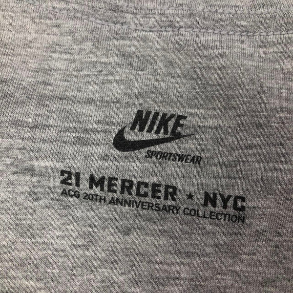 Nike ACG T-Shirt, Size Medium